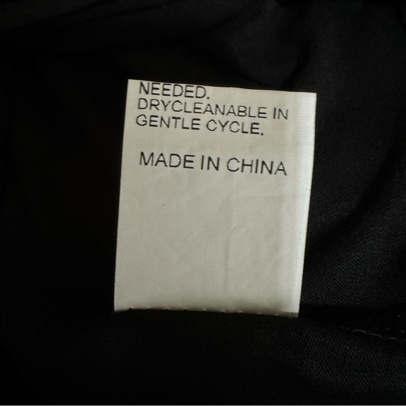 SHEIN Curve Black Wide Neck Tie Front Loose Fit Top - Picture 6 of 6